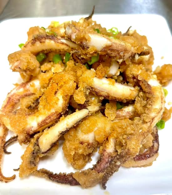 H13 炸鱿鱼须 / Deep-Fried Squid Tentacles